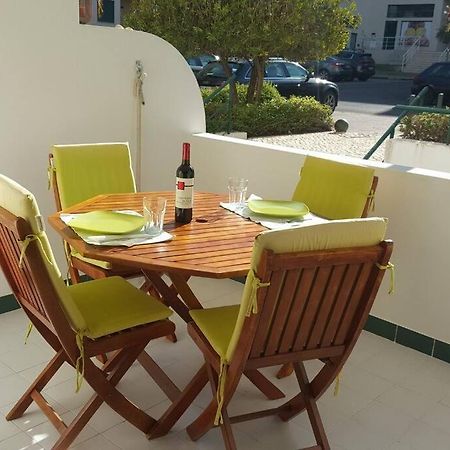 Charming Beachside Apartment- The Perfect Getaway! アルブフェイラ エクステリア 写真
